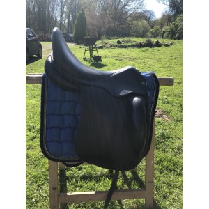 Selle de dressage noire CHILDERIC