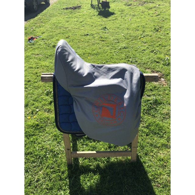 Selle de dressage noire CHILDERIC