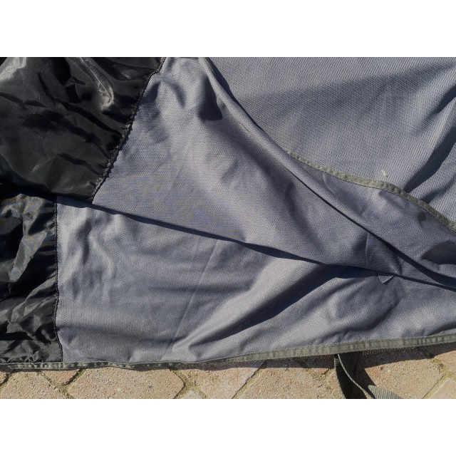 chemise couverture anti mouches