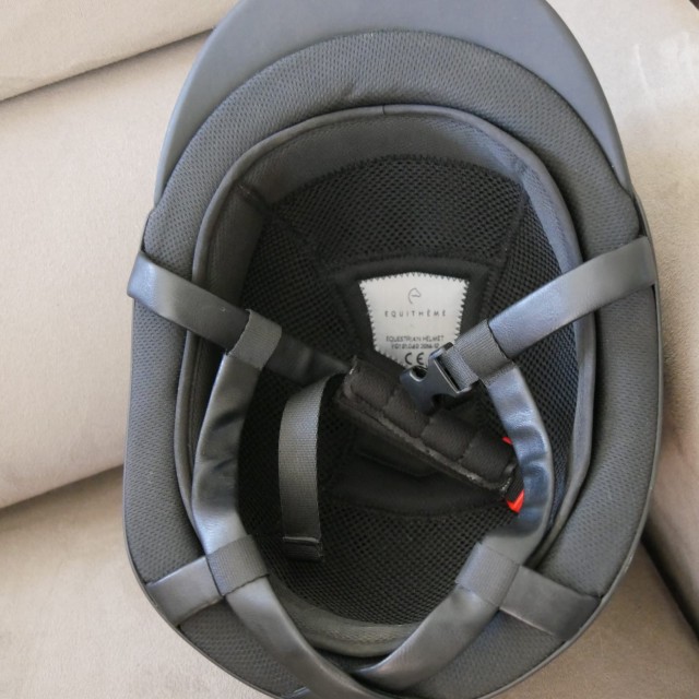 casque Équithème noir T55 à T57