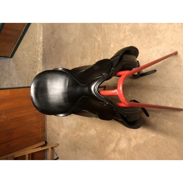 Dressage selle