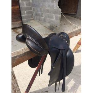 Selle de dressage