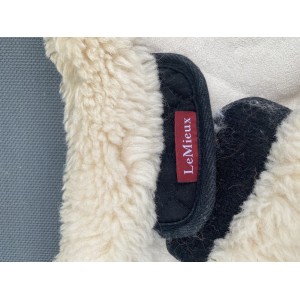 moumoute de bavette de la marque Le Mieux