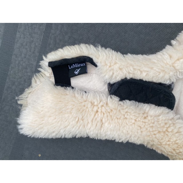 moumoute de bavette de la marque Le Mieux