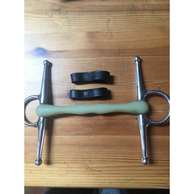 Mors droit à aiguille twisté