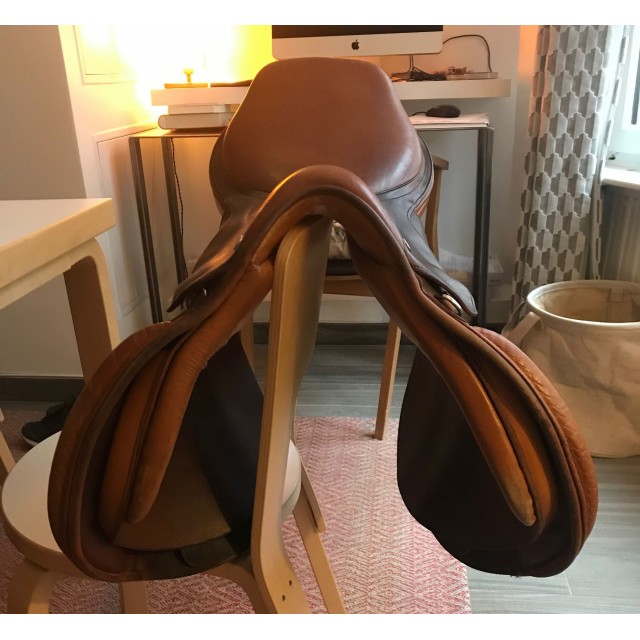 Selle Pessoa, 17"