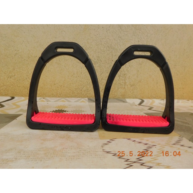 Etrier reflex compositi