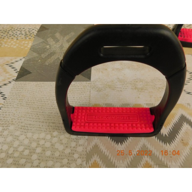 Etrier reflex compositi