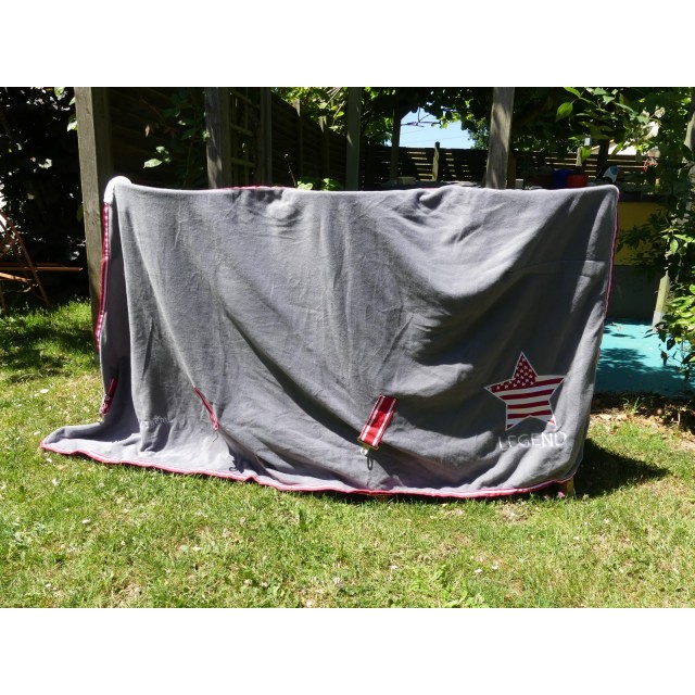 Couverture polaire équithème