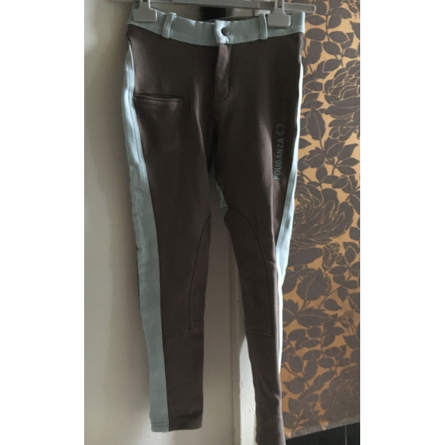 Pantalon d’équitation t.10 détails bleu ciel