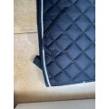 Tapis noir JMR