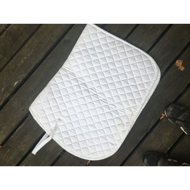 Tapis blanc,