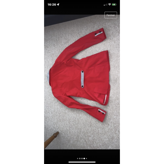 Veste de concours rouge