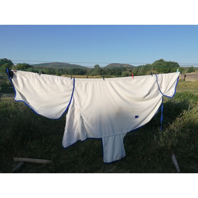 Couverture anti mouche