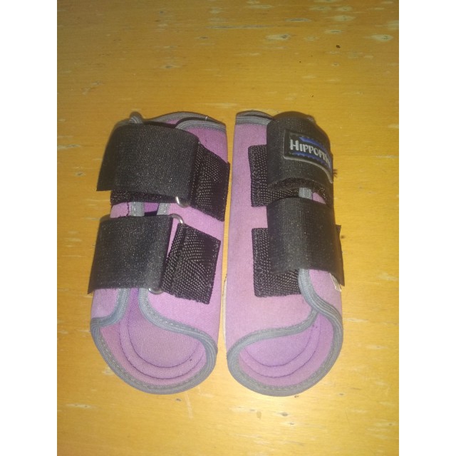 Protections violettes taille poney