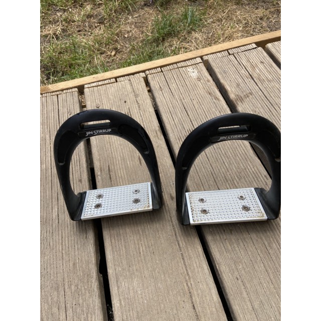 Étrier jin stirrup