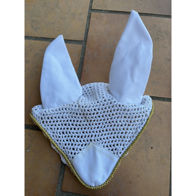 Bonnet blanc liseré doré