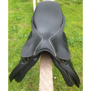 Selle cuir sport Eric Mondange + etrivieres + sangle