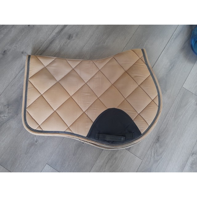 Tapis equitheme camel
