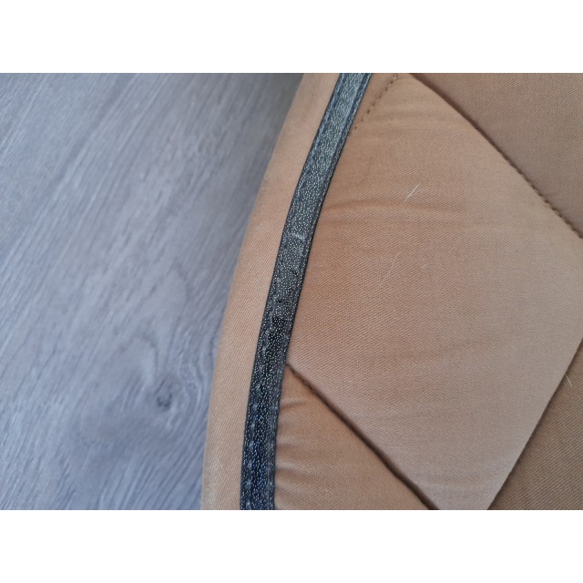 Tapis equitheme camel