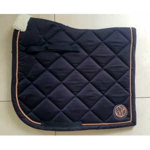 Tapis noir et rose gold DRE