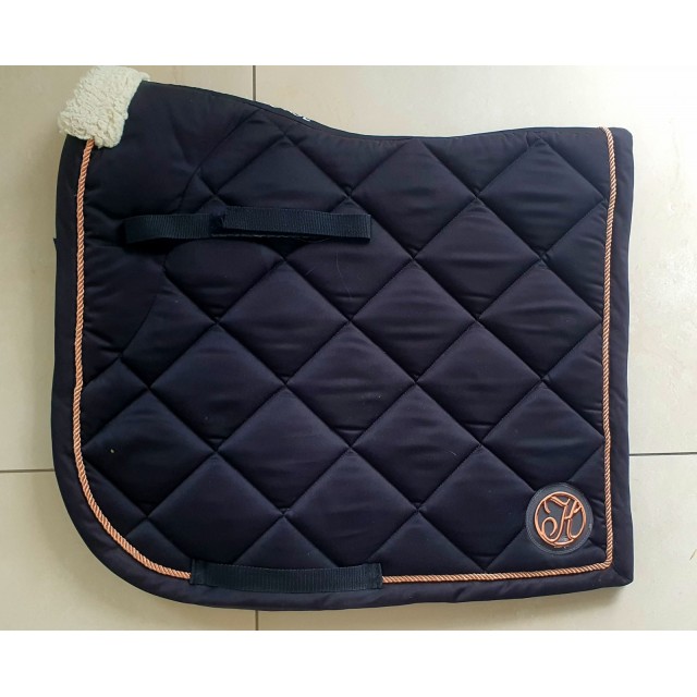 Tapis noir et rose gold DRE