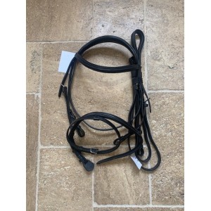 Bride Antarès taille poney muserolle renforcée + 1 paire de rênes