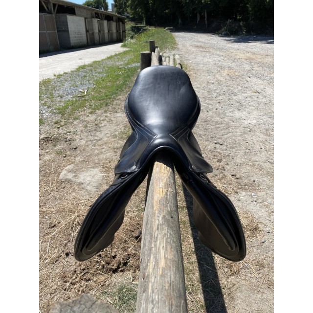 Selle noir OSIRIS 18’´