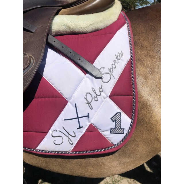 Tapis cheval bordeaux