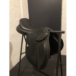 Selle Bates CSO Elevation Plus 17.5’ (44cm)