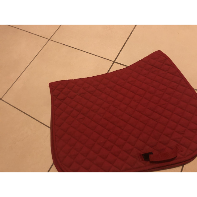 tapis de selle rouge