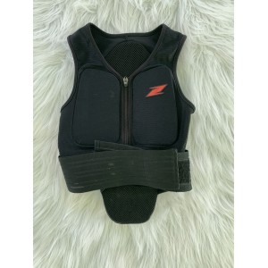 Protection de dos enfant Zandona