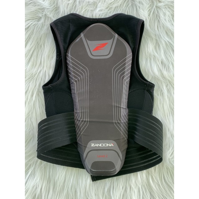 Protection de dos enfant Zandona