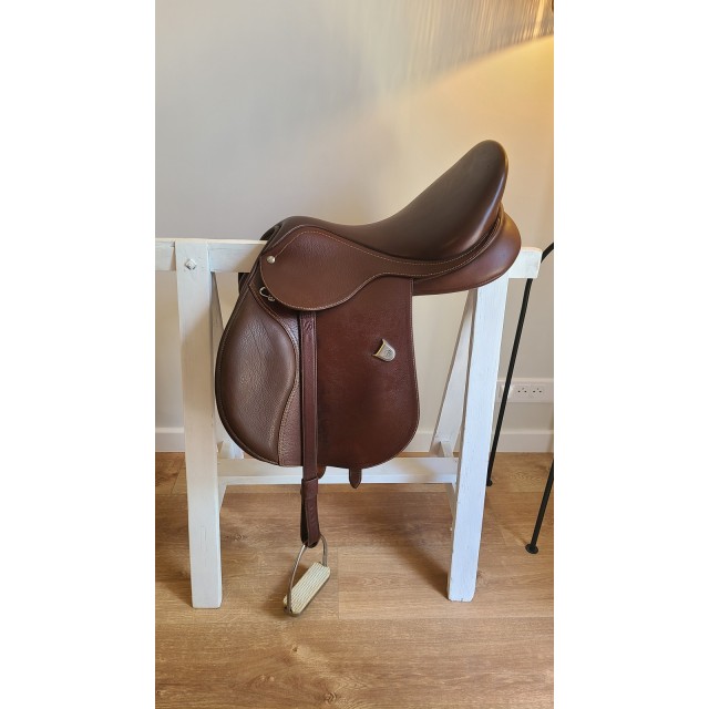 Selle classique Bates Mixte Cair 16.5"