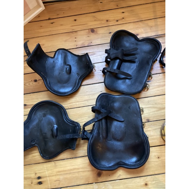 Guêtres noires cuir devoucoux