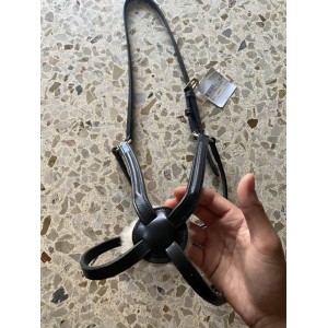 Muserolle noire croisée en mouton