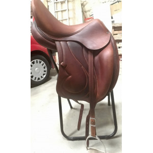 Selle de dressage Antarès 17,5''