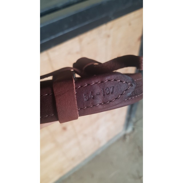 Etrivieres acajou ,marron foncé