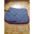 Tapis equiline avec motifs