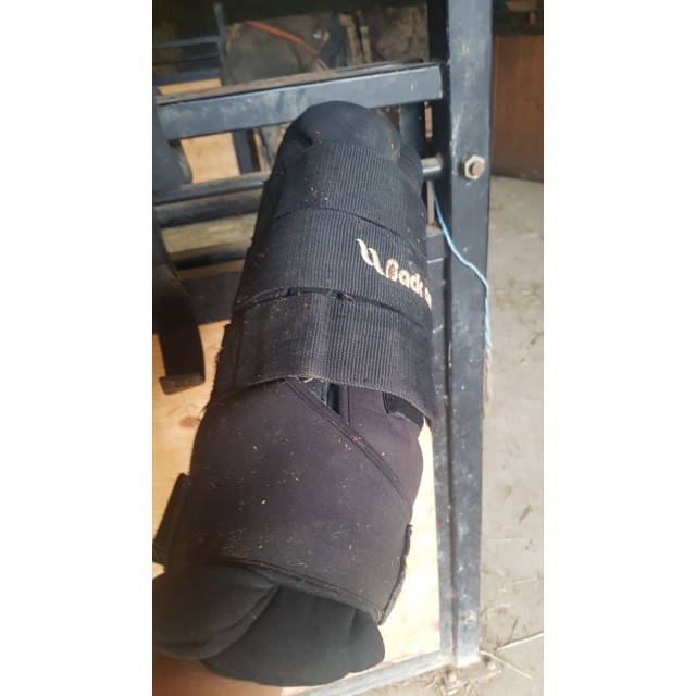 Stable boots Back On Track