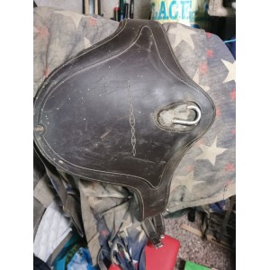 Sangle droite et bavette