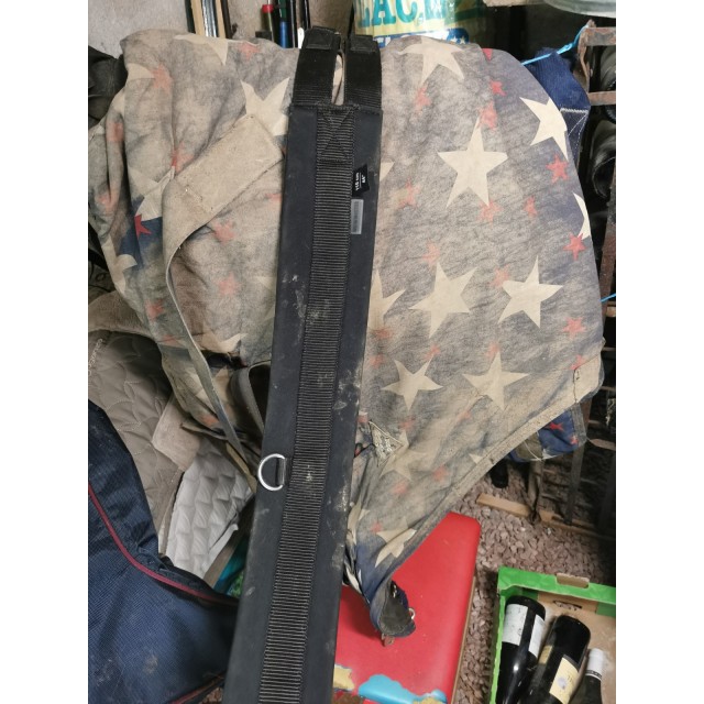 Sangle droite et bavette