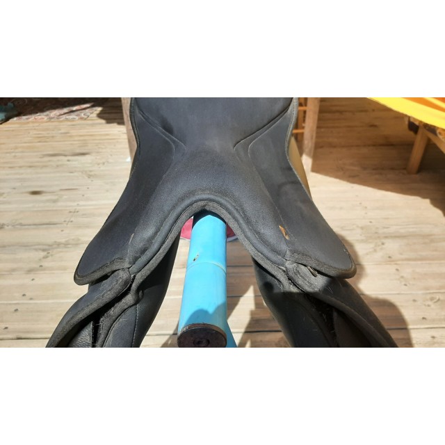 selle mixte 17 pouces toute équipée