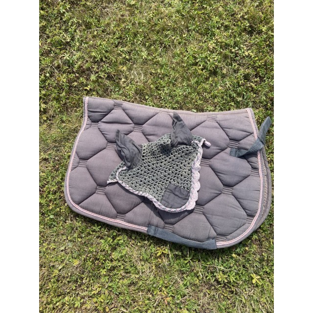 tapis + bonnet rose et gris