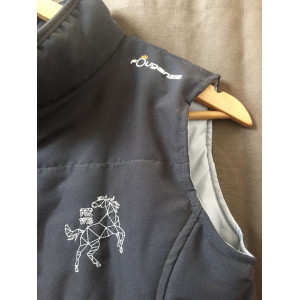 veste sans manches grise