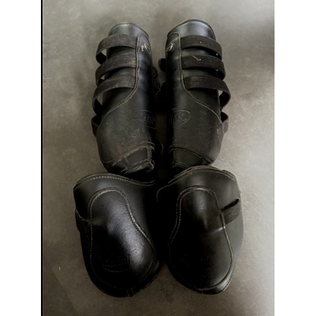 Protections Cheval cuir noir