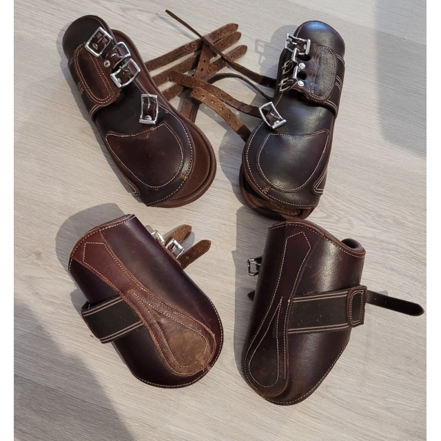 guêtres et protèges boulets en cuir