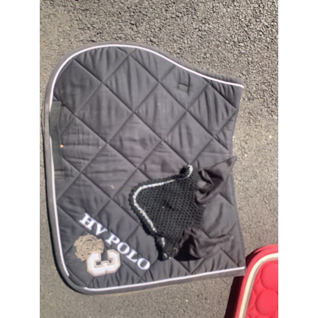 Ensemble tapis et bonnet noir Hv polo