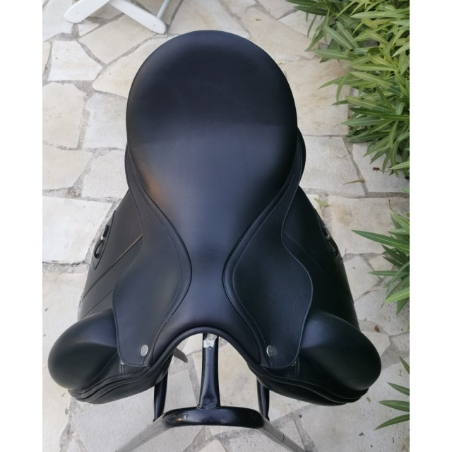 2 Selles de Dressage NEUVES Marque EQUIPE