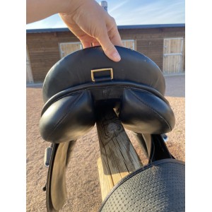 Selle norton en cuir